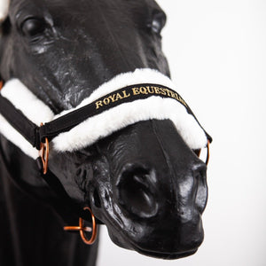 Royal Equestrian Licou Fourrure Noir Or Plein - Royal Equestrian